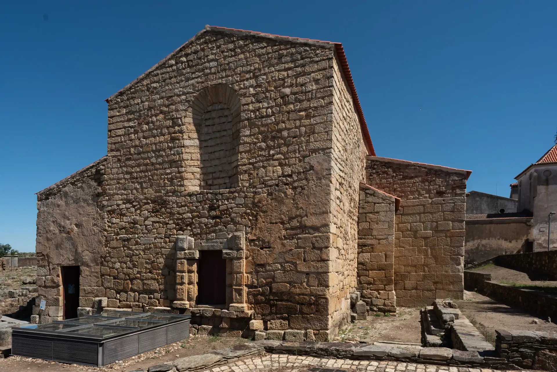 beira-interior-wine-villages-se-catedral-idanha-a-velha